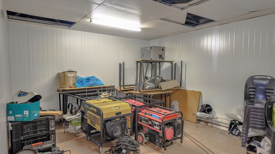 5 Bedroom Property for Sale in Rustenburg Rural North West